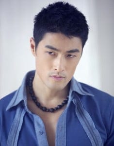 Johnny Trí Nguyễn